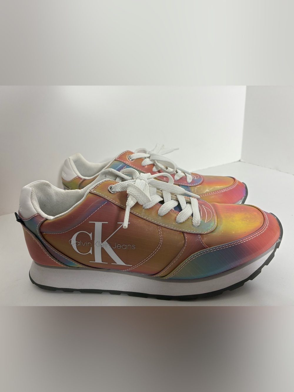 Women Holographic Rainbow Lace-Up Sneakers - White Laces